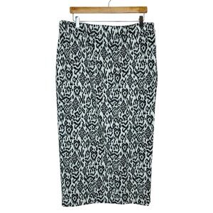 RipSkirt Wrap Skirt Size XL Length 4 Sweet Feet Batick Black and White Print